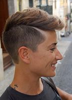 fryzury krótkie - uczesanie damskie z włosów krótkich zdjęcie numer 6